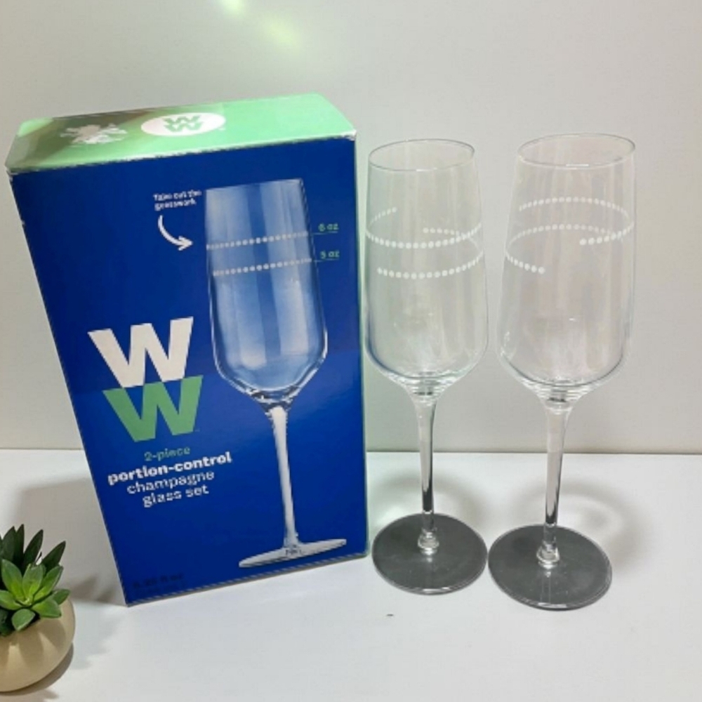 NWT Weight Watchers Portion Control Champagne Glasses